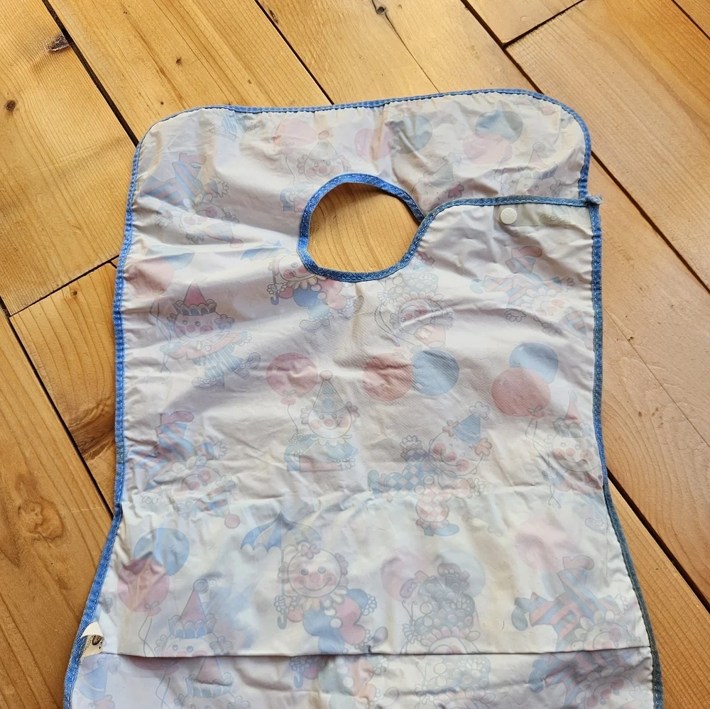 VTG Gerber Bib Plastic Vinyl Crumb Catcher Pocket Clowns Circus Snap 17x12